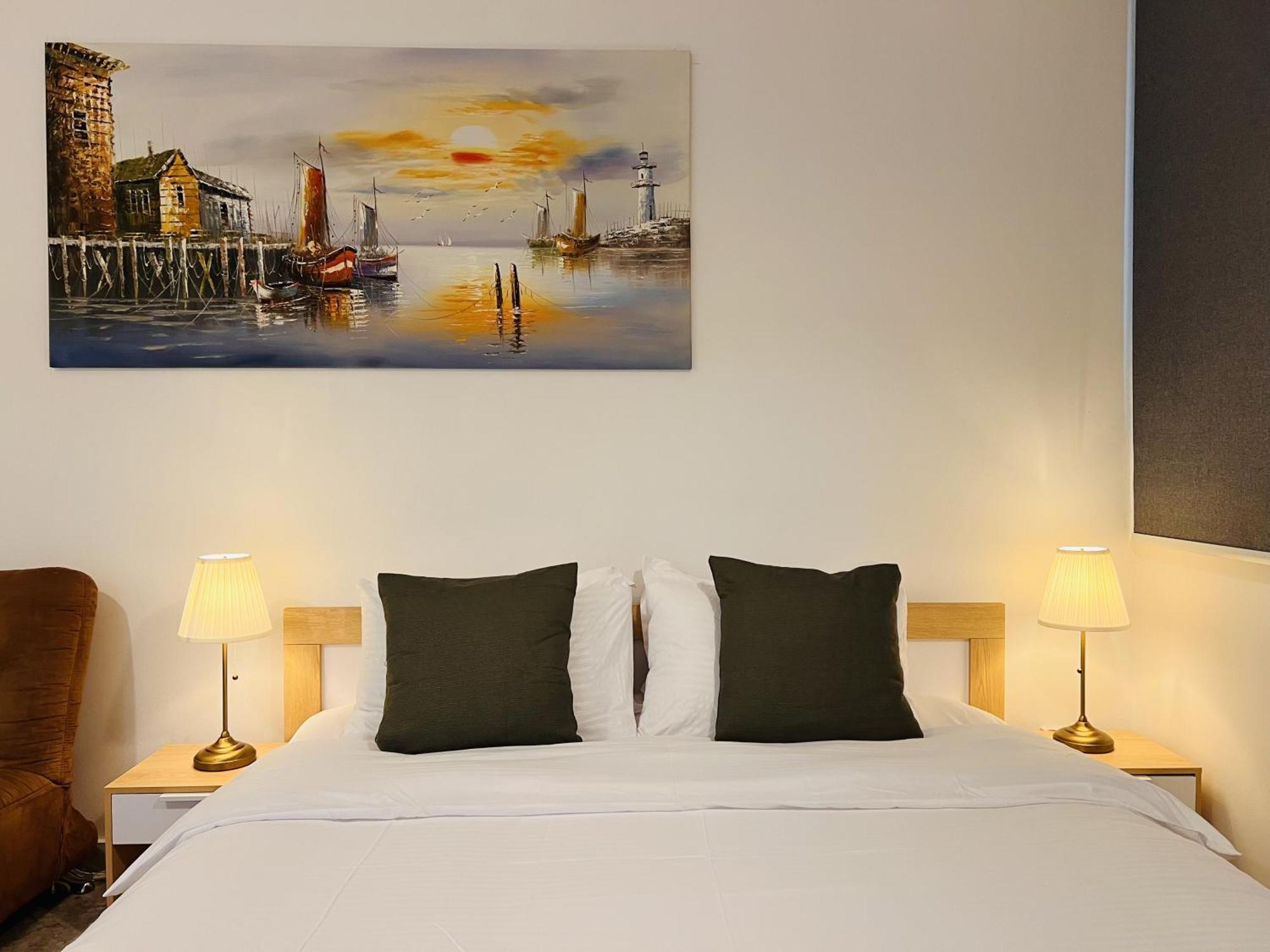 Cozy Fully-furnished Masterbedroom Near The